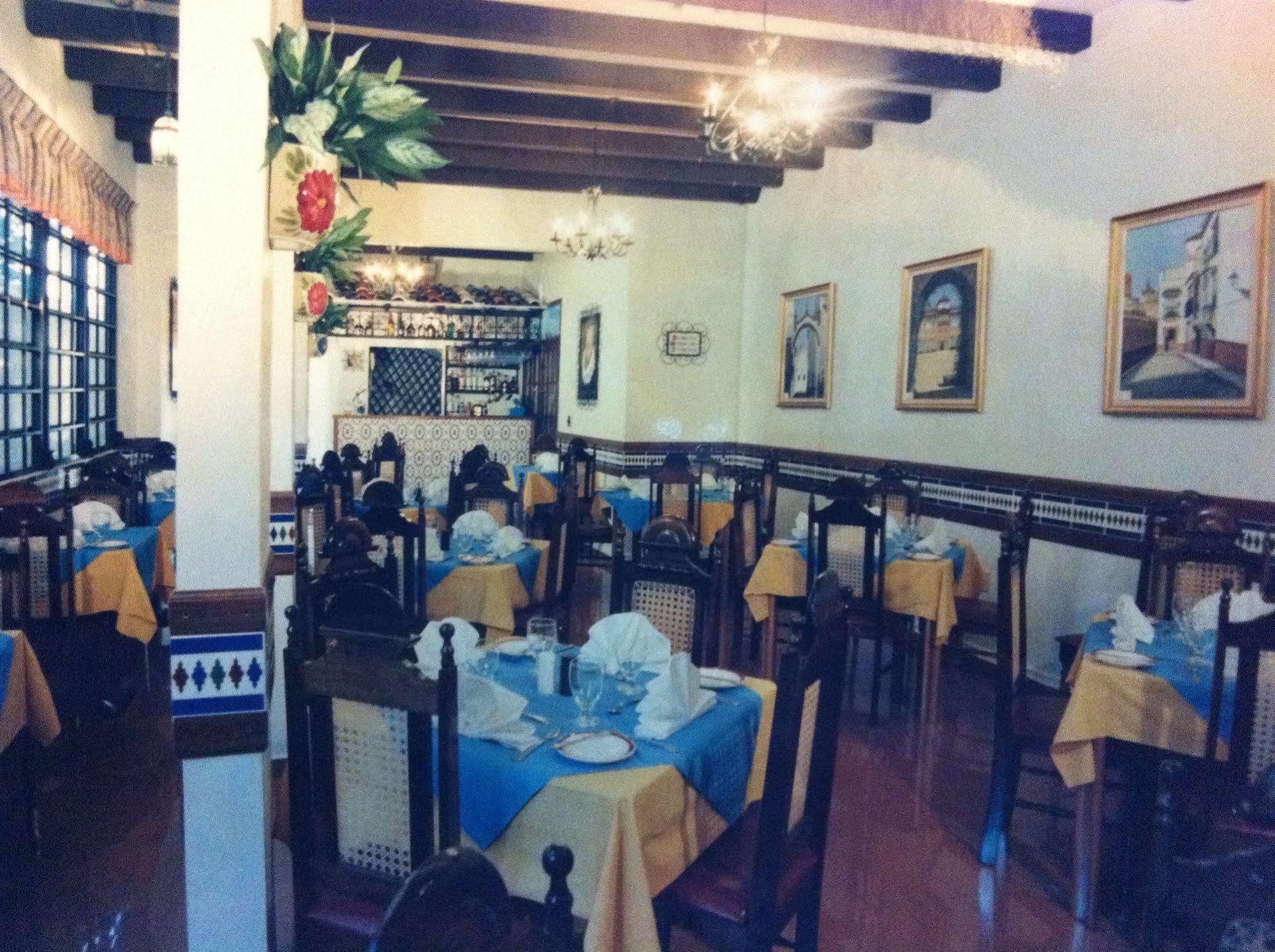 Hotel Iberia - San Juan Restoran gambar